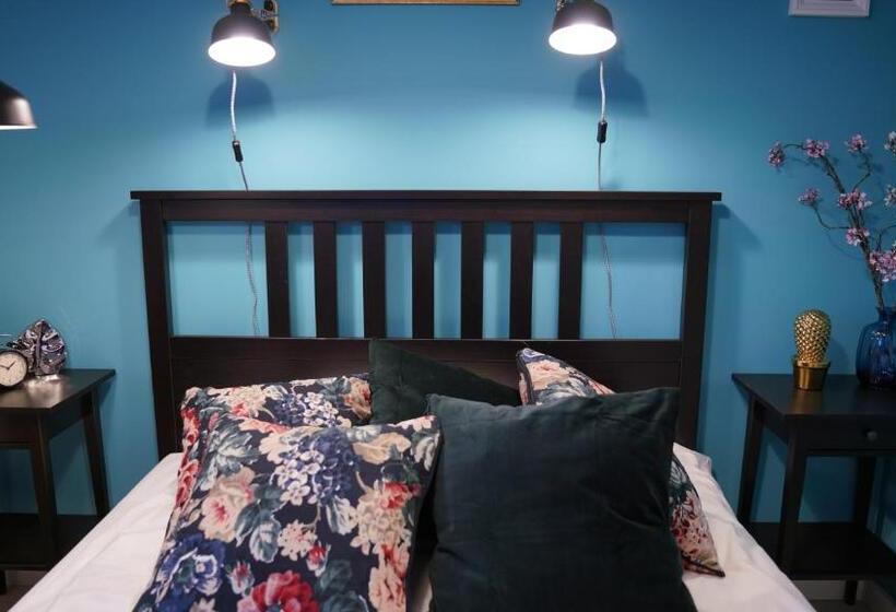 تختخواب و صبحانه Mcew Studnia