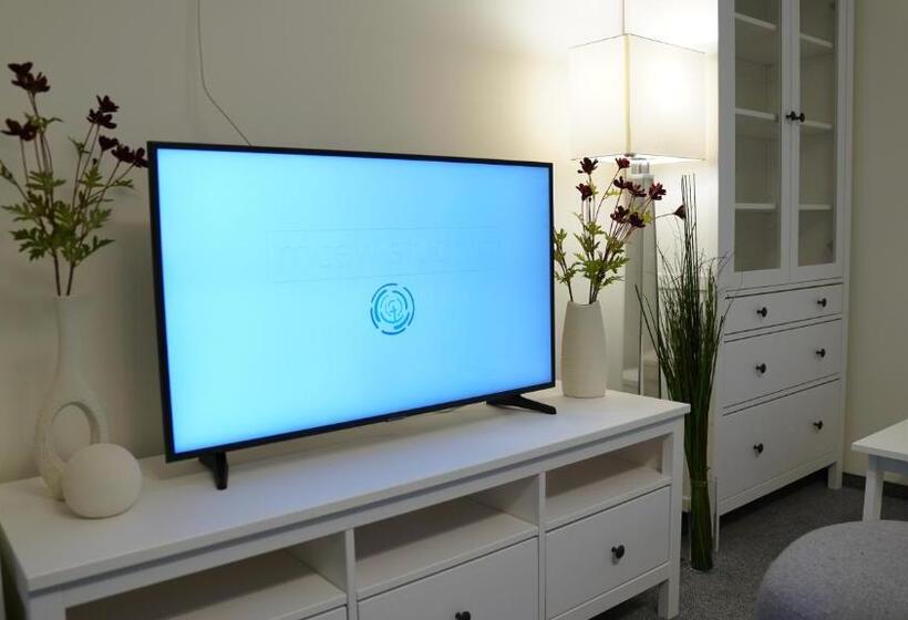 مبيت وإفطار Mcew Studnia