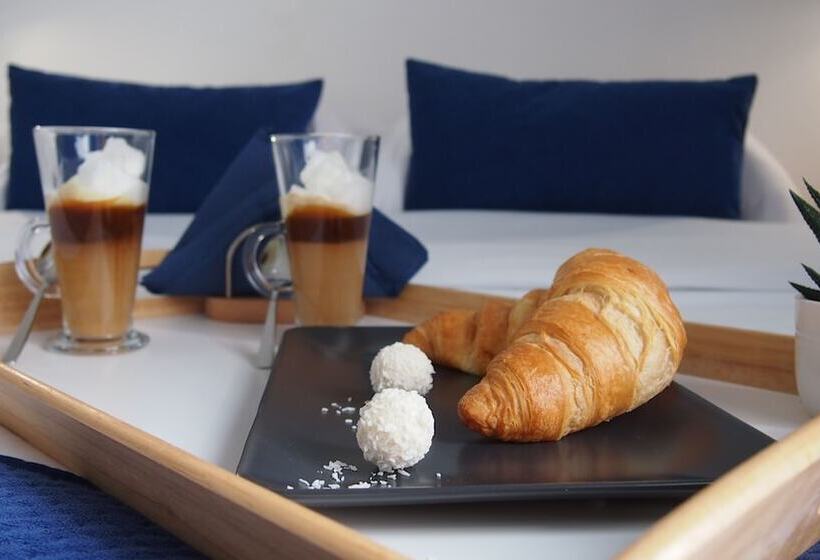 צימר Mile Gdansk Airport & Parking Długoterminowy