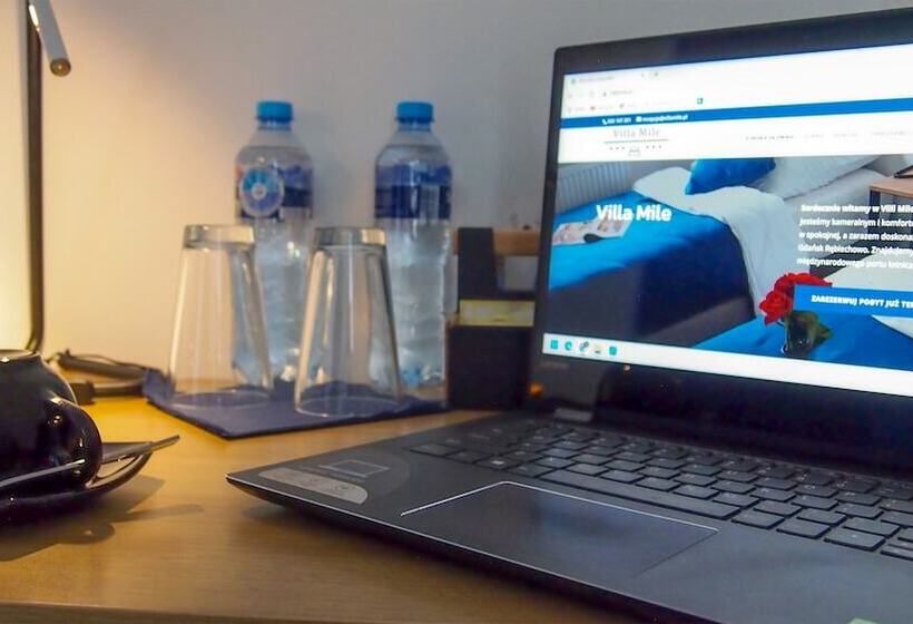 민박 Mile Gdansk Airport & Parking Długoterminowy