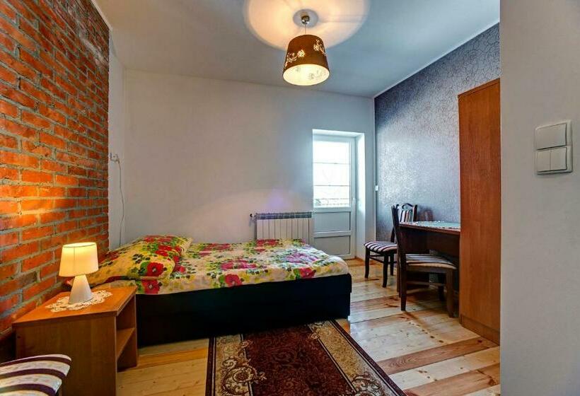 住宿加早餐  Noclegi Dwór Szlachecki Biedaczów