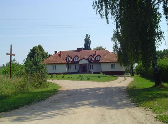 ベッドアンドブレックファースト Pensjonat Dworek Baranówka