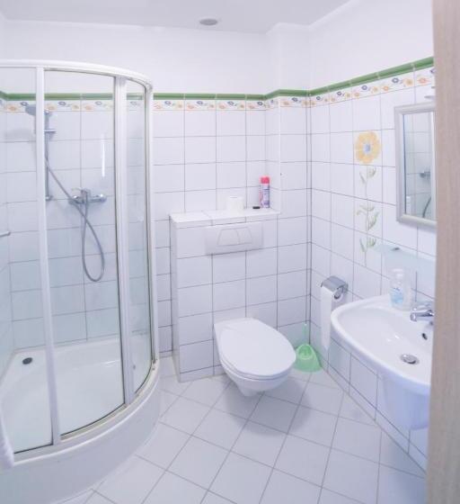 민박 Pensjonat Myśliwski