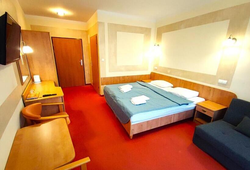 住宿加早餐  Rezydencja 5 Dębów