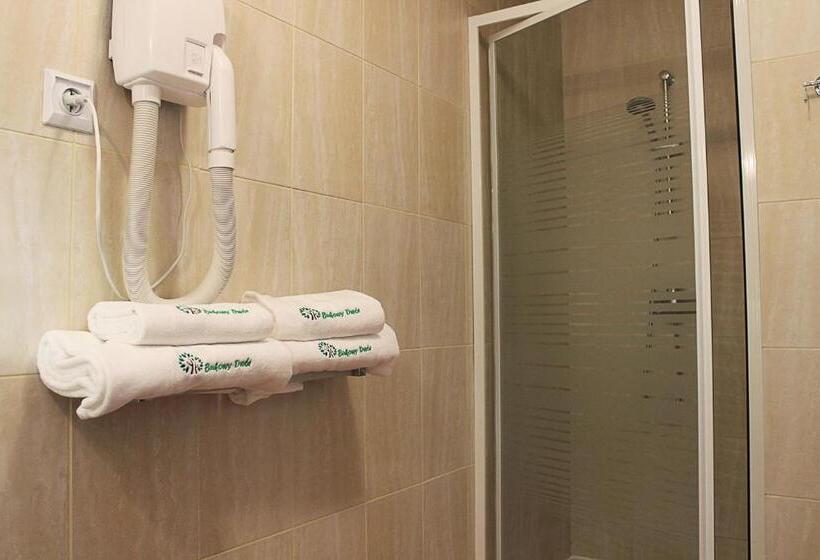 住宿加早餐  Rezydencja Bukowy Dwór