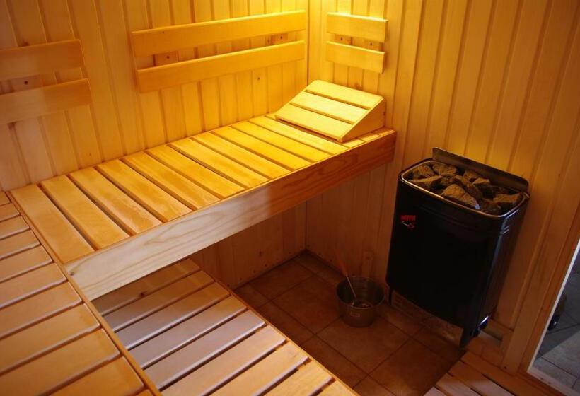 住宿加早餐  Rezydencja Bukowy Dwór