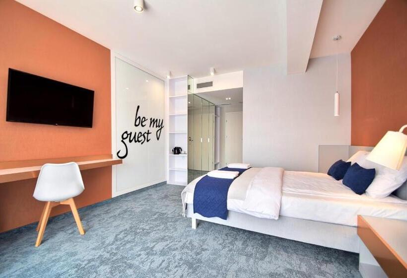 住宿加早餐  Savana Resort Mielno