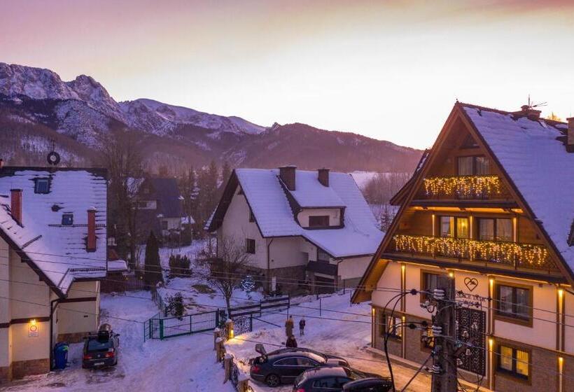تختخواب و صبحانه Serce Tatr Residence Zakopane   Blisko Krupówek