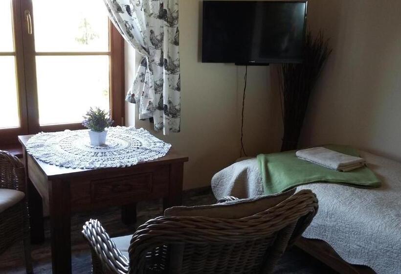 Bed and Breakfast Siedlisko Nad Miedwiem