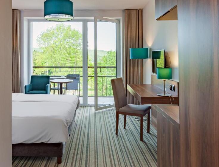 住宿加早餐  Solina Resort