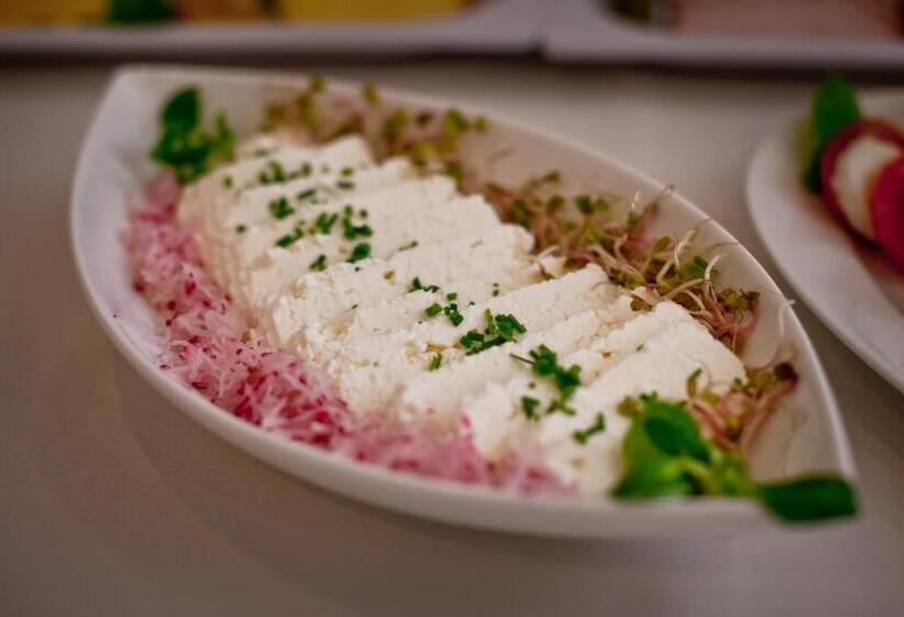 تختخواب و صبحانه Urocza Art Pensjonat