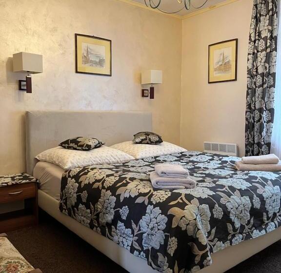 تختخواب و صبحانه Villa Almira