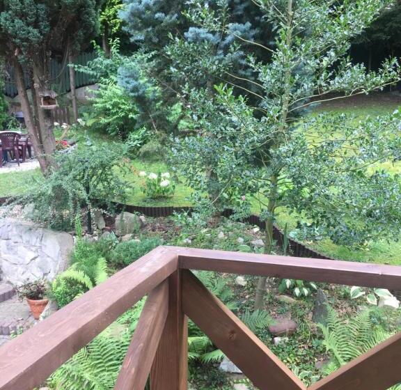 تختخواب و صبحانه Villa Almira