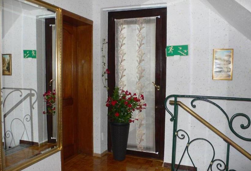 住宿加早餐 Villa Almira