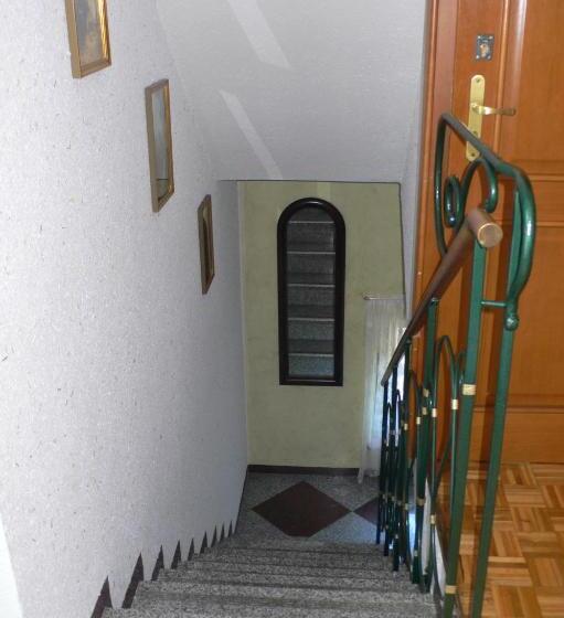 住宿加早餐 Villa Almira