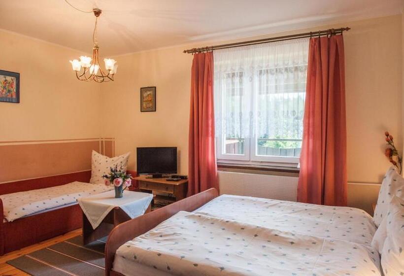 مبيت وإفطار Villa Ambra