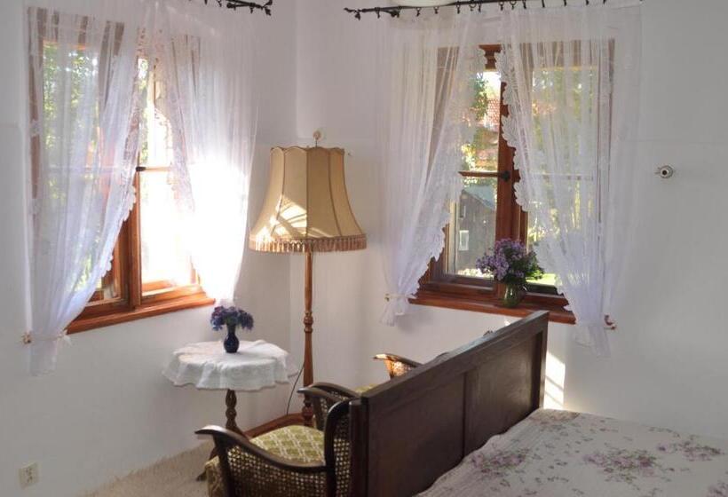 تختخواب و صبحانه Villa Nostalgia