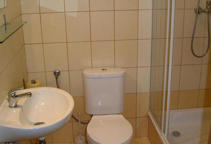 مبيت وإفطار Willa Akme