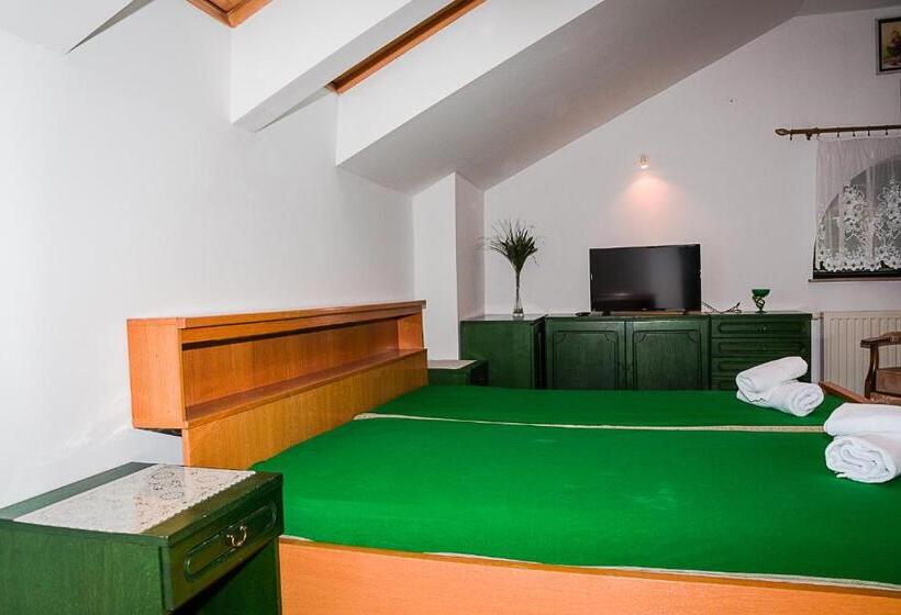 تختخواب و صبحانه Willa Alba