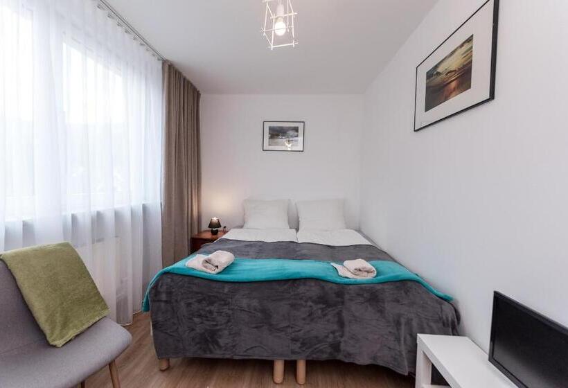 تختخواب و صبحانه Willa Biały Domek