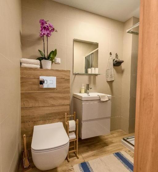 تختخواب و صبحانه Willa Biały Domek