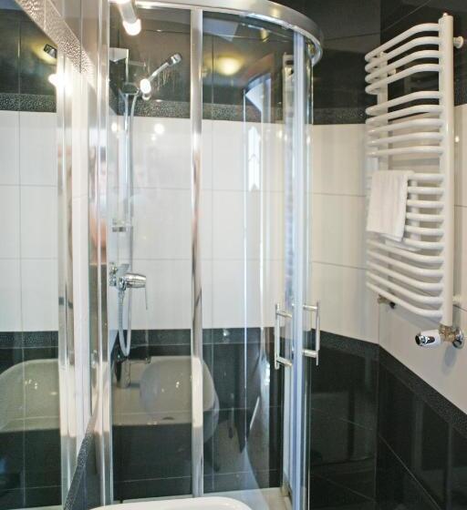 تختخواب و صبحانه Willa Celina