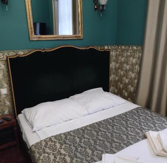 تختخواب و صبحانه Willa Kraj