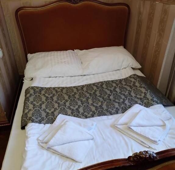 تختخواب و صبحانه Willa Kraj