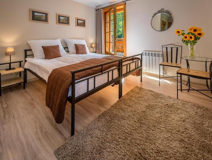 Bed and Breakfast Willa Orle Gniazdo