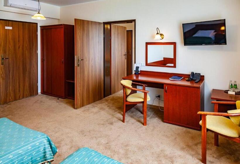 تختخواب و صبحانه Willa Port