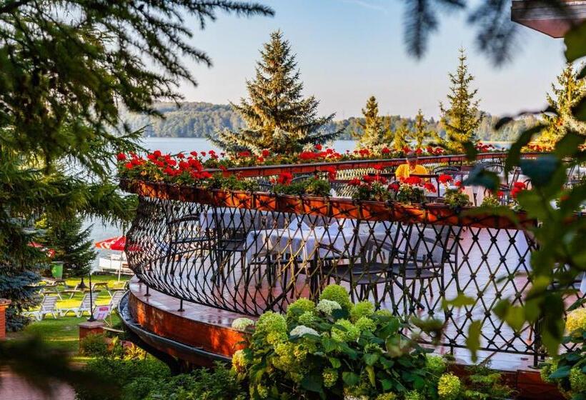 تختخواب و صبحانه Willa Port