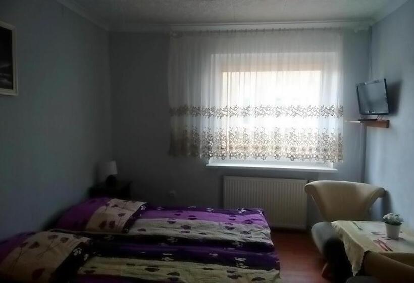 住宿加早餐  Willa Sarenka