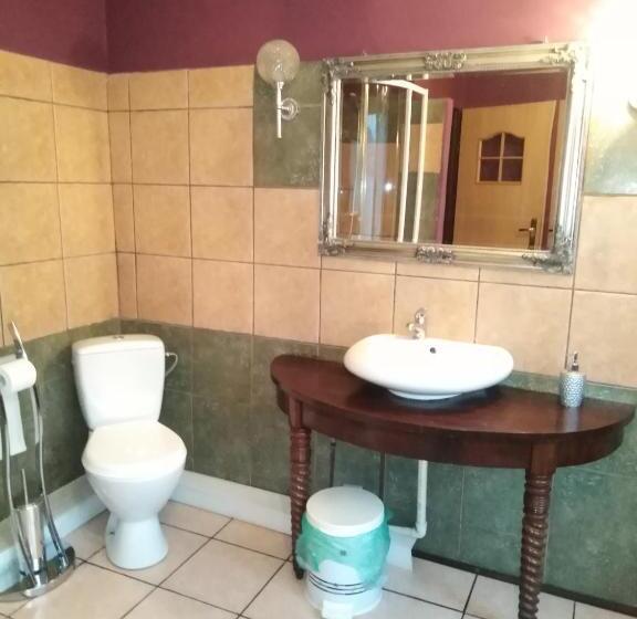 تختخواب و صبحانه Zajazd Pod Różą