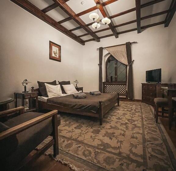 مبيت وإفطار Zamek Rzucewo