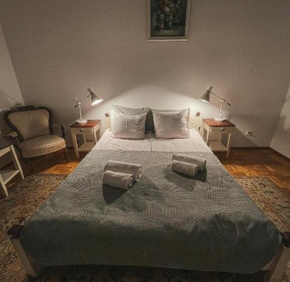 مبيت وإفطار Zamek Rzucewo