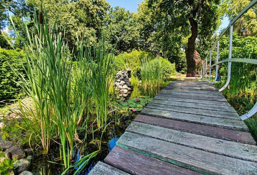 Dworek Brodowo Restauracja Hotel Przyjęcia