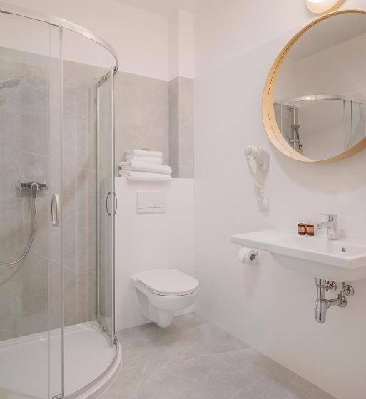 Hi Hotel Gdansk Airport