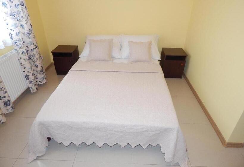 Hostel Wólka Kosowska Z Prywatnymi łazienkami