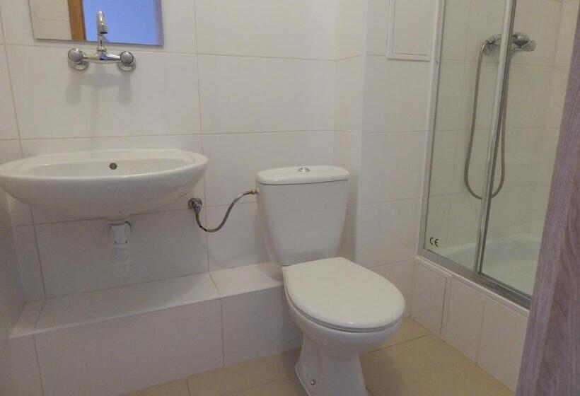 Hostel Wólka Kosowska Z Prywatnymi łazienkami