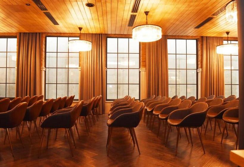 בית מלון כפרי Artisan Park