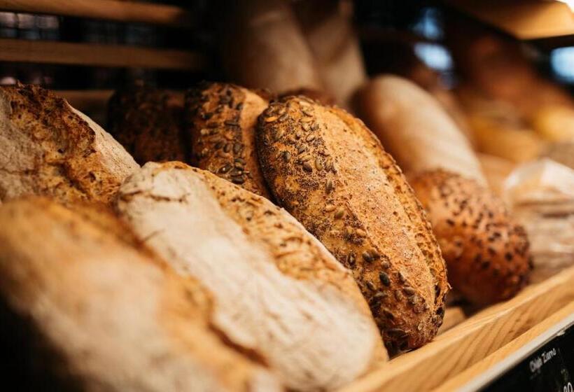 בית מלון כפרי Artisan Park