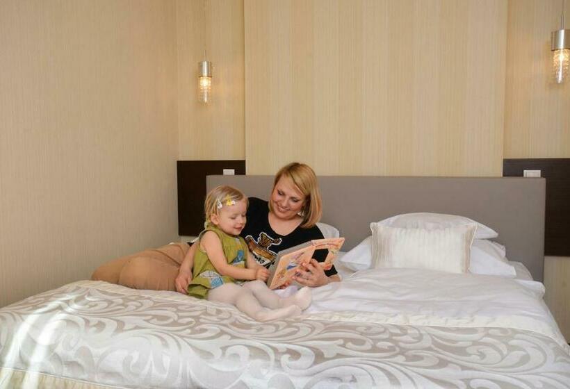 בית מלון כפרי Białowieski Conference, Wellness & Spa