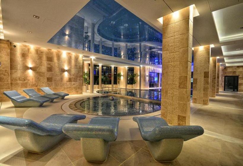 בית מלון כפרי Białowieski Conference, Wellness & Spa