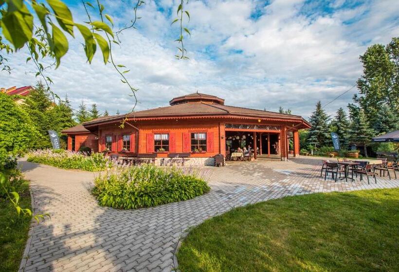 בית מלון כפרי Białowieski Conference, Wellness & Spa