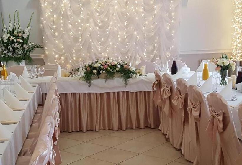 בית מלון כפרי Dworek