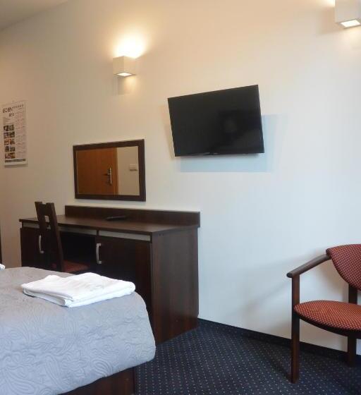 בית מלון כפרי Eden