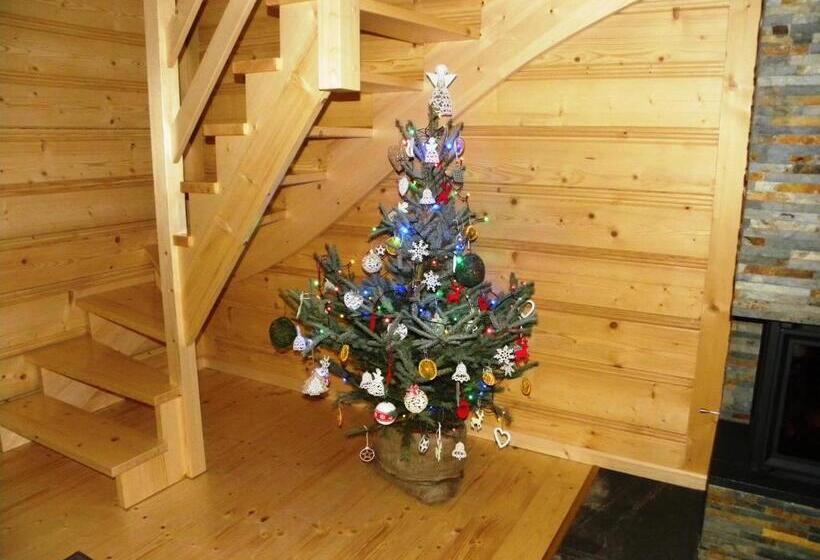 Отель Familiówka