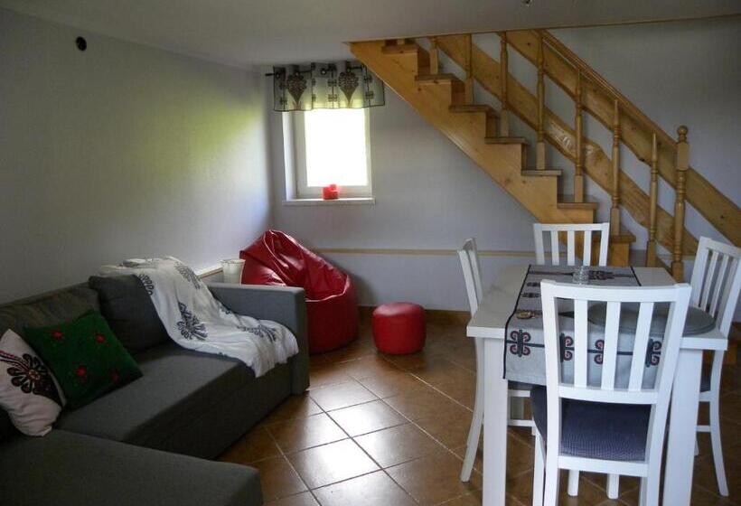 Отель Familiówka