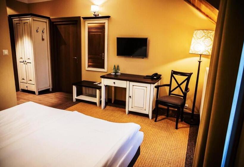 בית מלון כפרי Folwark łękuk