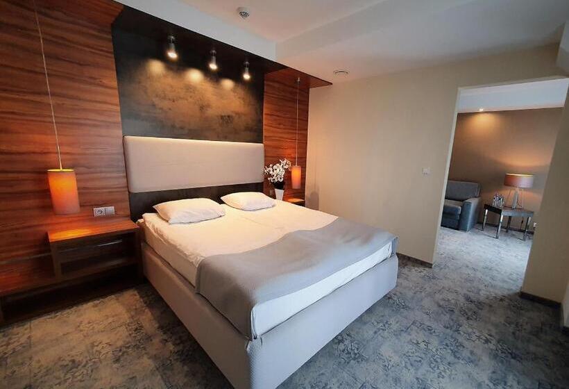 בית מלון כפרי Green Garden